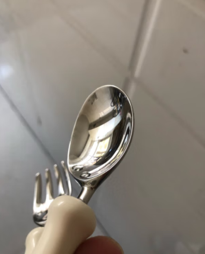 儿童餐具