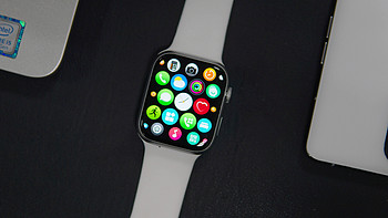 用268让你忘掉Apple Watch！微穿戴这品牌真敢玩，性价比到了极致