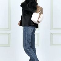 蔻驰COACH女士大号PVC配皮卡其白色双肩包，通勤旅行的时尚单品！