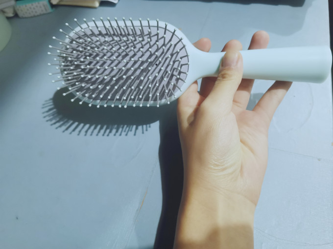 名创优品梳子