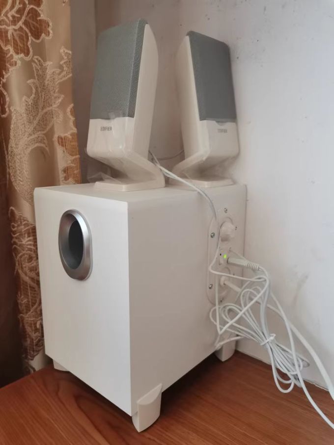 漫步者音箱