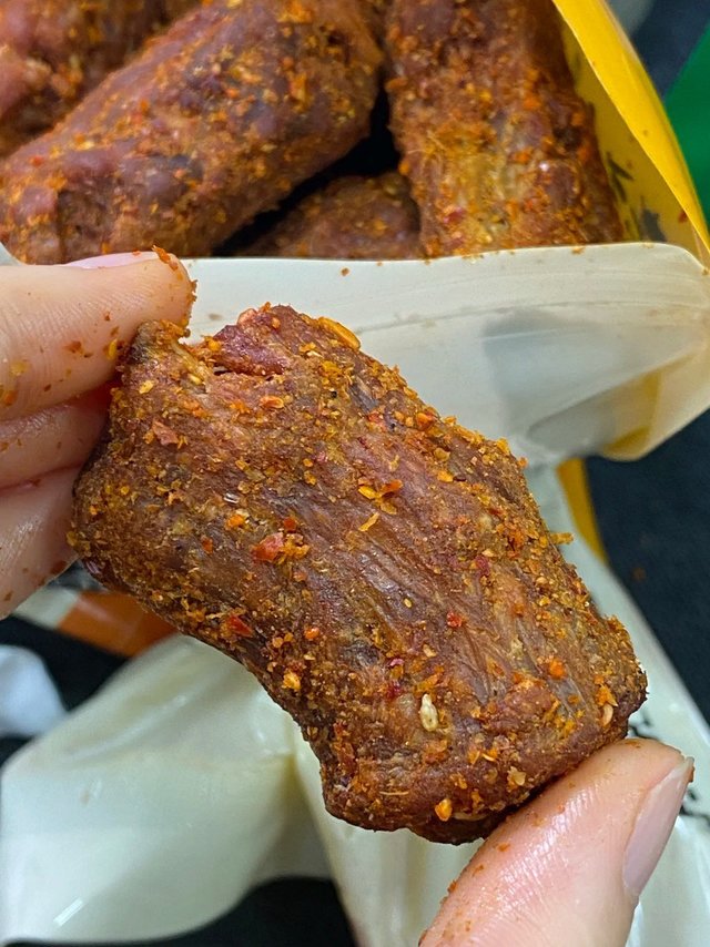 香辣鸭脖追剧小零食必备