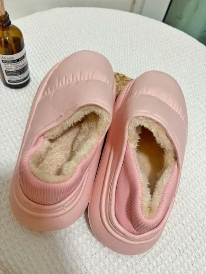 女式拖鞋
