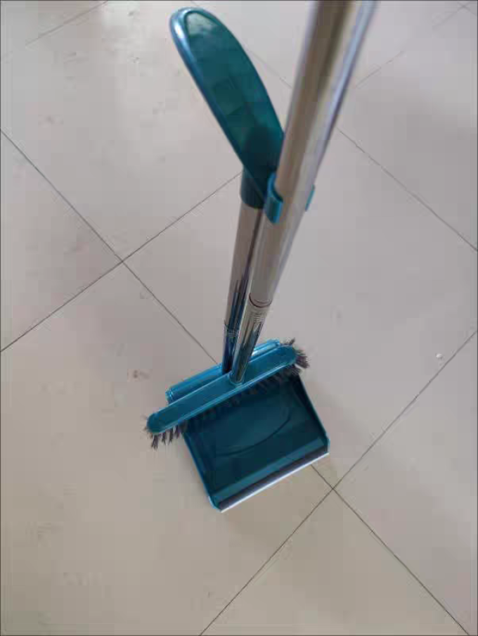 出极扫把
