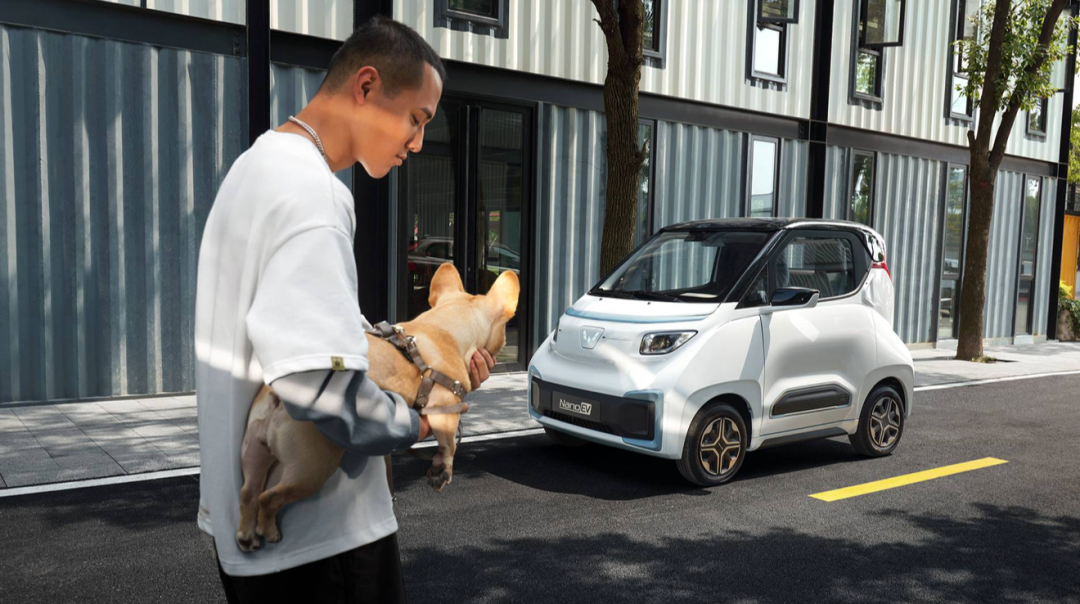 五菱Nano EV乐享款上市,售价6.08万元