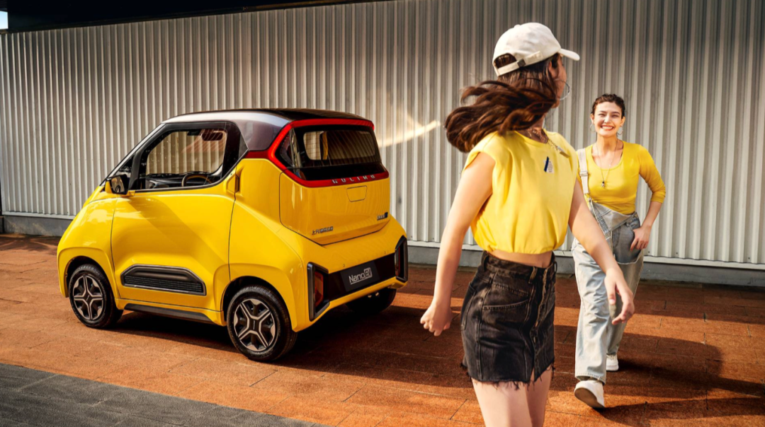 五菱nano ev乐享款上市,售价6.08万元