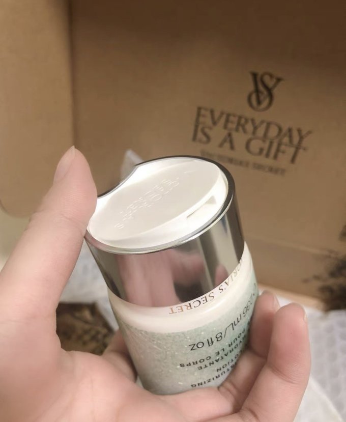 维多利亚护手霜