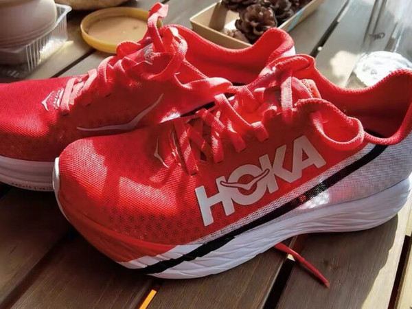 hokaoneone的鞋子很不错，买