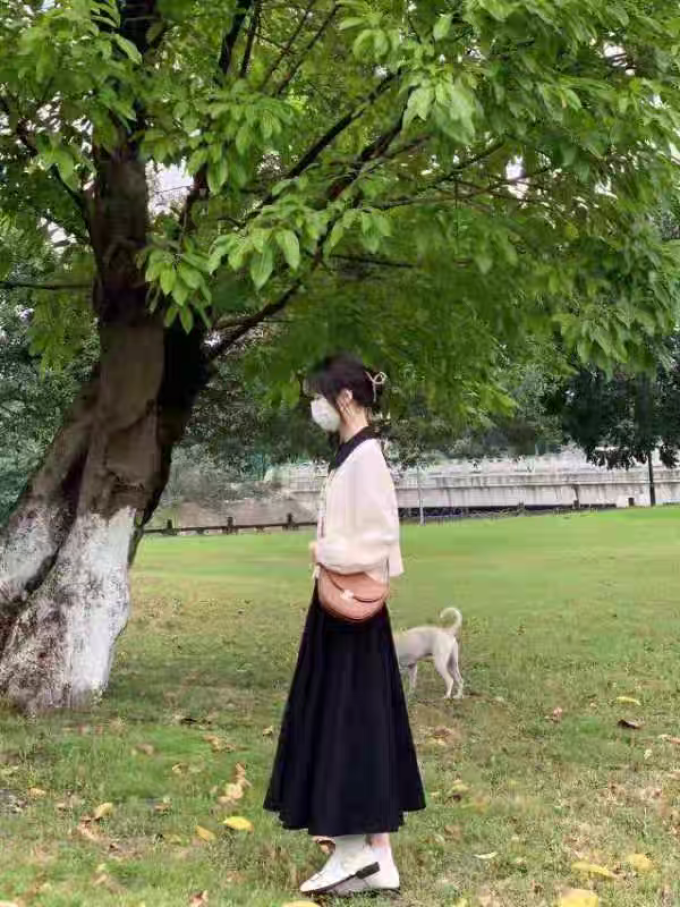 裙装