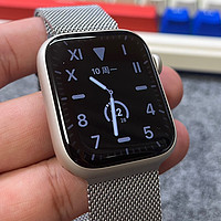 Apple Watch Series 8 45mm开箱 星光色铝合