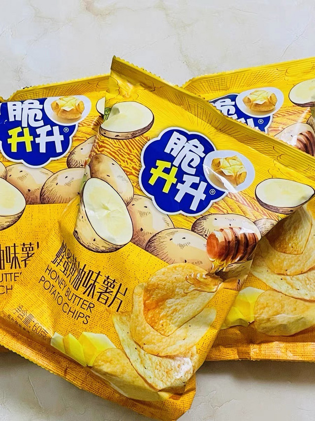 休闲居家必备小零食薯片哇