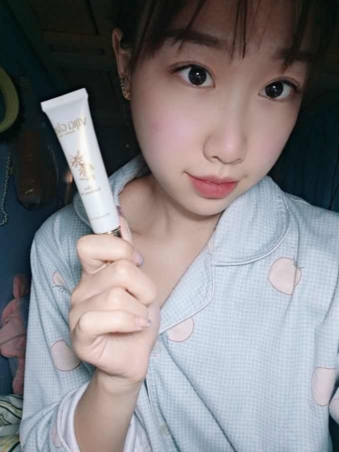 佩翘封面口红