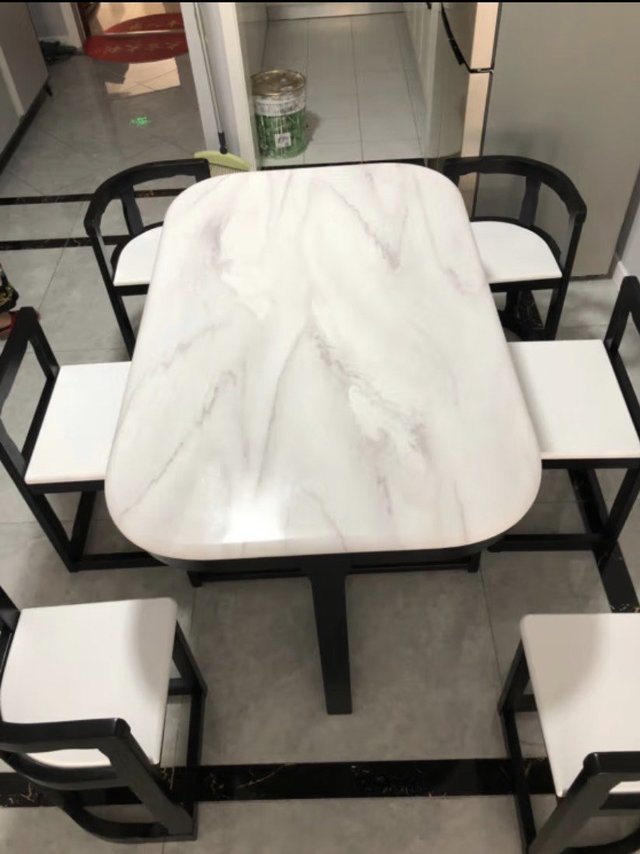 可伸缩隐形伸缩餐桌