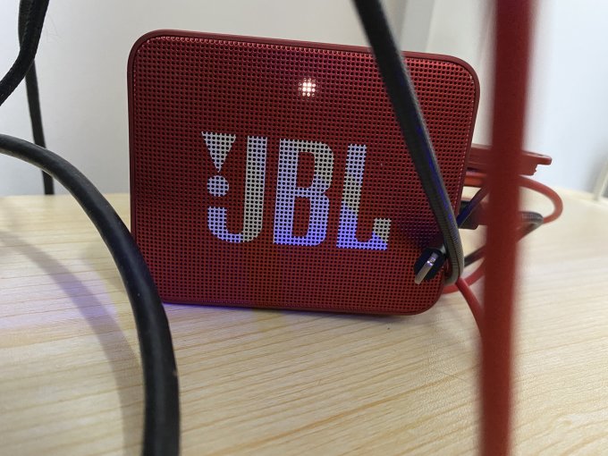 杰宝蓝牙音箱