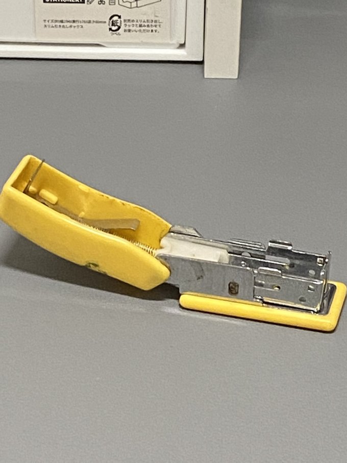 得力工具订书机
