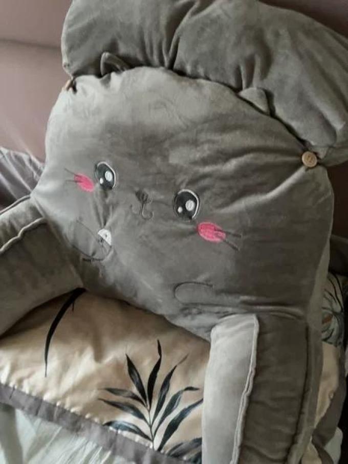 靠垫靠枕