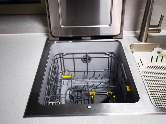方太水槽式洗碗机