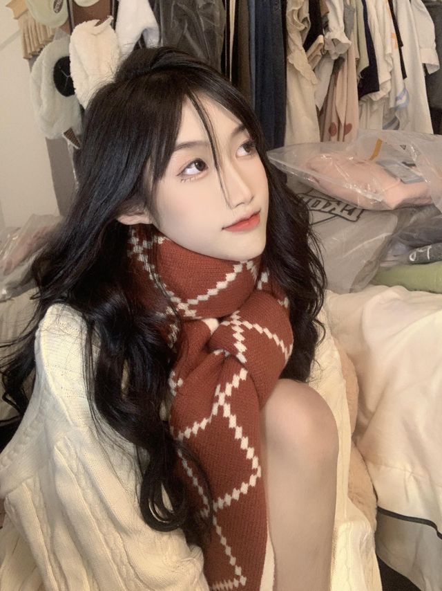 冬天过年搭什么？红蜻蜓新年礼物红色围巾