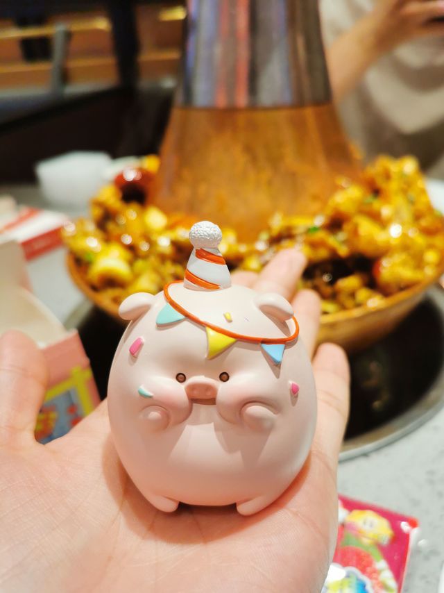 你是我的掌上明“猪”！