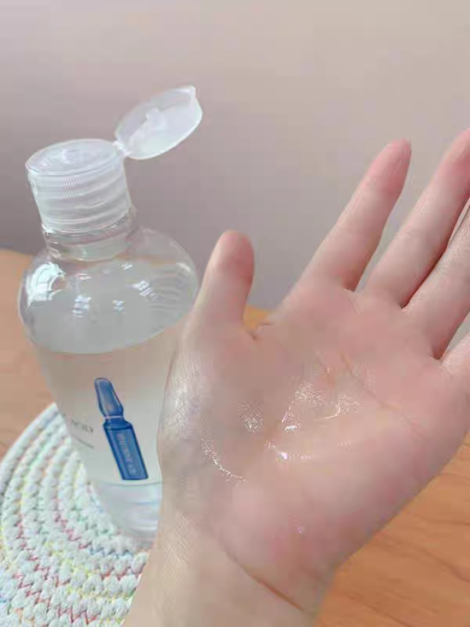 爽肤水