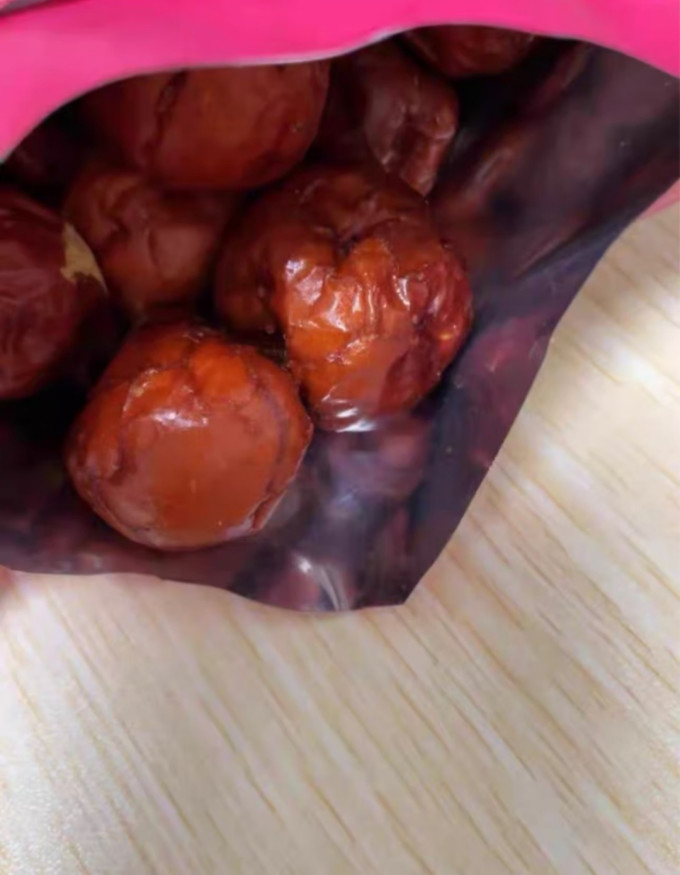 良品铺子蜜饯果脯
