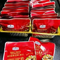 不开心？每日坚果一下吧