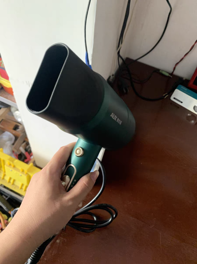 奥克斯电吹风