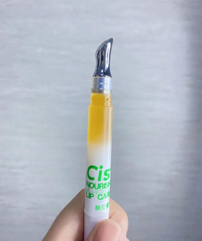 肤见润唇膏