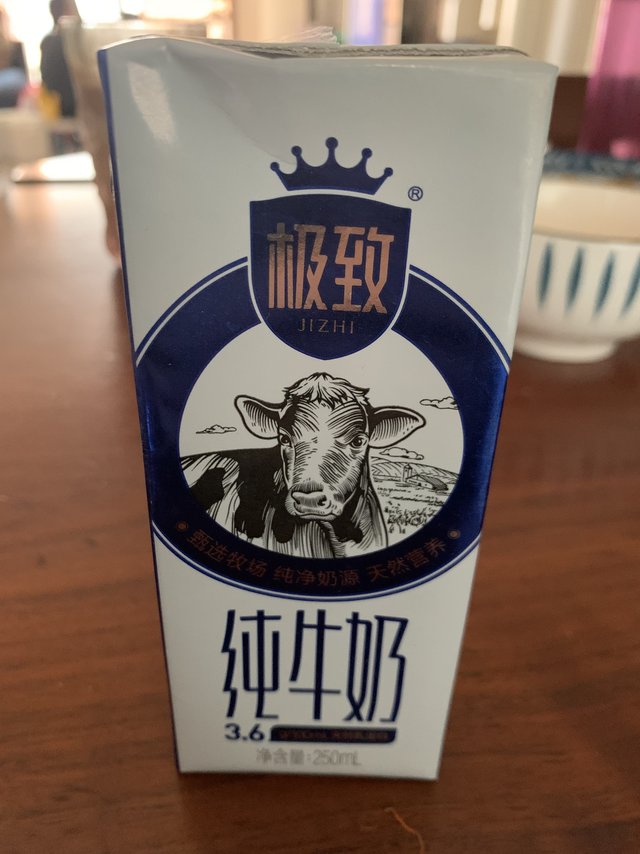3.6g乳蛋白，平价好牛奶