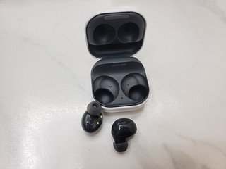 Galaxy Buds 2 主动降噪耳机