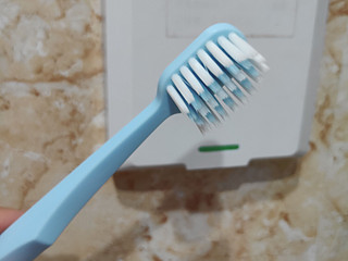 来客人要用哪种一次性牙刷？