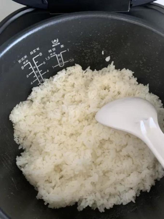 美的电饭煲
