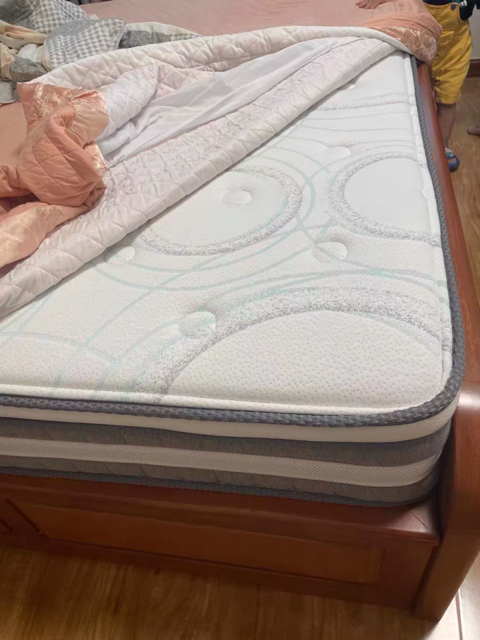 喜临门床垫
