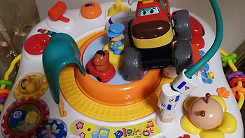 宝宝喜欢的玩具篇之谷雨游戏桌和汇乐火牛战神惯性小汽车