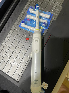 欧乐B的电动牙刷非常好用，刷的非常干净