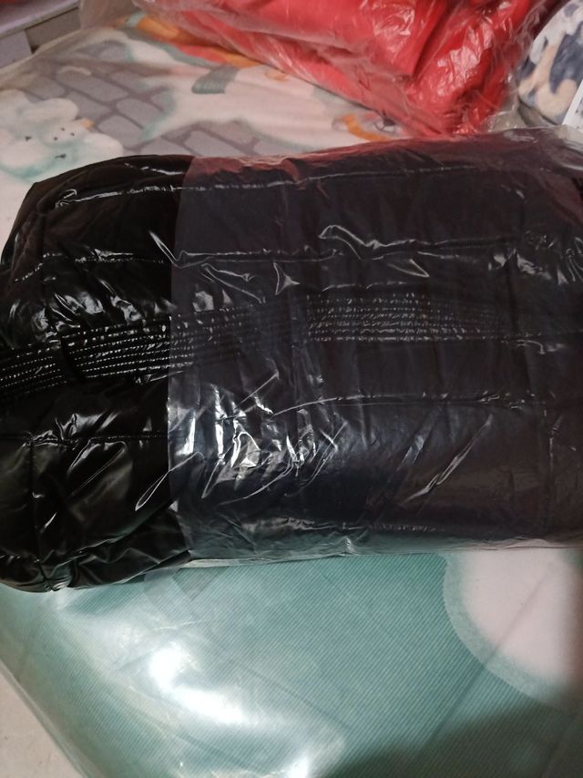 期待已久的宝贝收到了，商品和商家描述的一