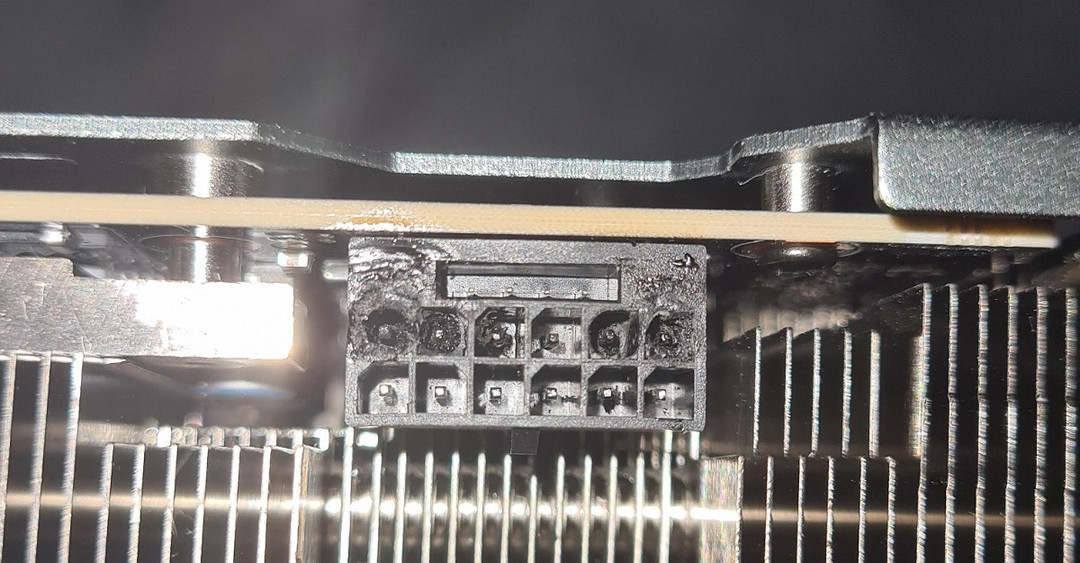 热问丨烧了！RTX 4090 部分卡发生供电烧毁、烧卡问题，附临时性解决办法