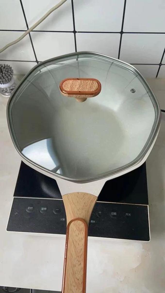 益伟炒锅
