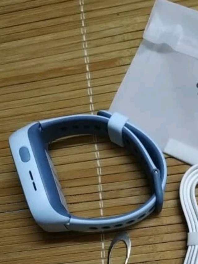 买的小礼物，很满意，小米的东西用起来顺手