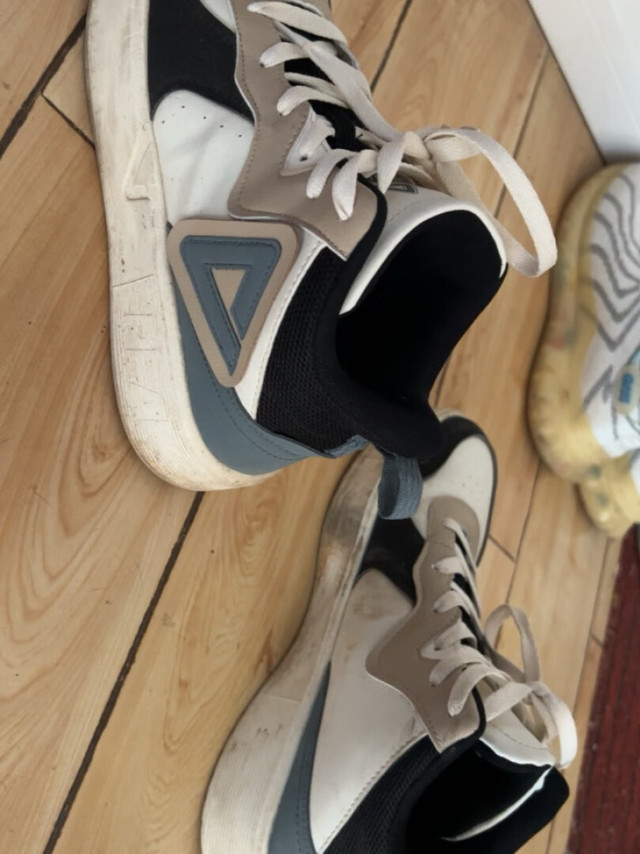 
穿了一段时间了，确实穿着很舒服，匹克的