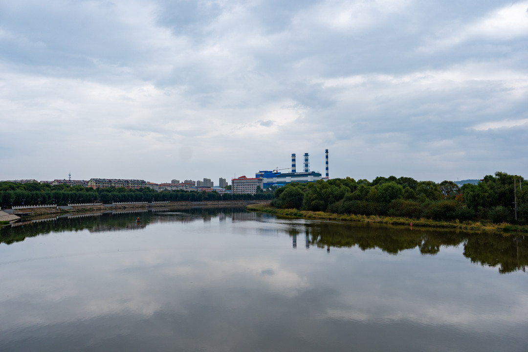 索尼超广角三镜怎么选？10-20mm F4、15mm F1.4和11mm F1.8上手体验