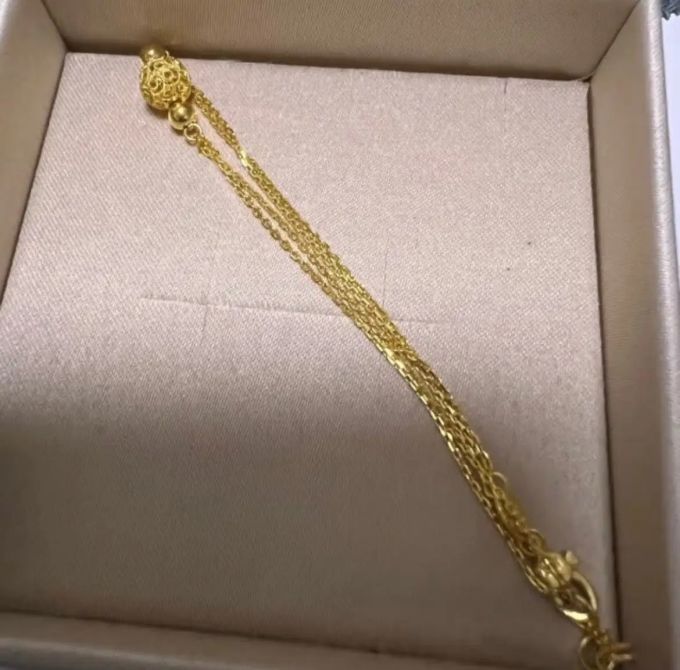 六福珠宝黄金手镯/手链/脚链