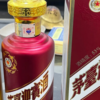 5款300元价位的白酒，纯粮酿造，大厂出品