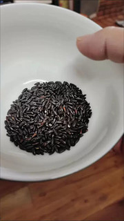 黑米用来煮粥好喝，带着浓浓的米香