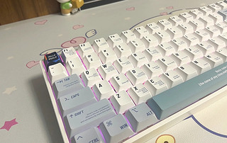 简单配色颜值爆表键盘