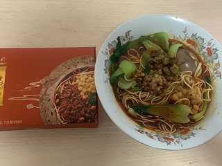 好吃的，统一满汉大餐重庆风味小面