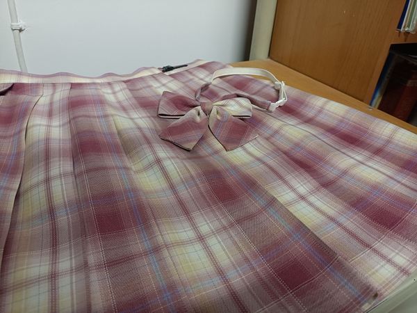 冬天也要穿粉粉嫩嫩的jk格裙