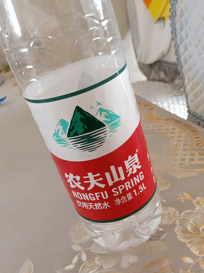 农夫山泉饮用水