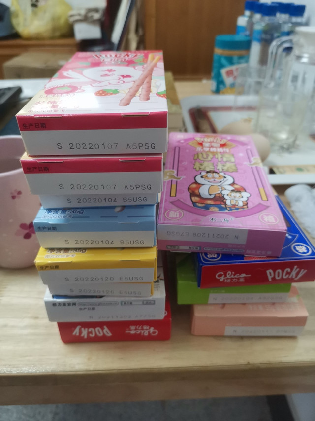 客服很不错，及时沟通了缺货换货的事情，发