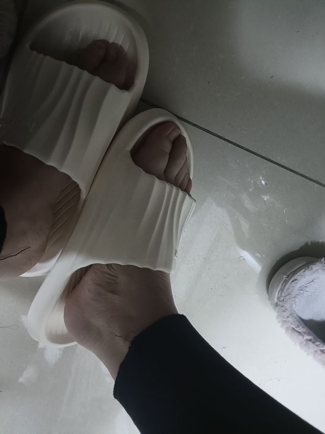 是谁还没有这双舒服的拖鞋